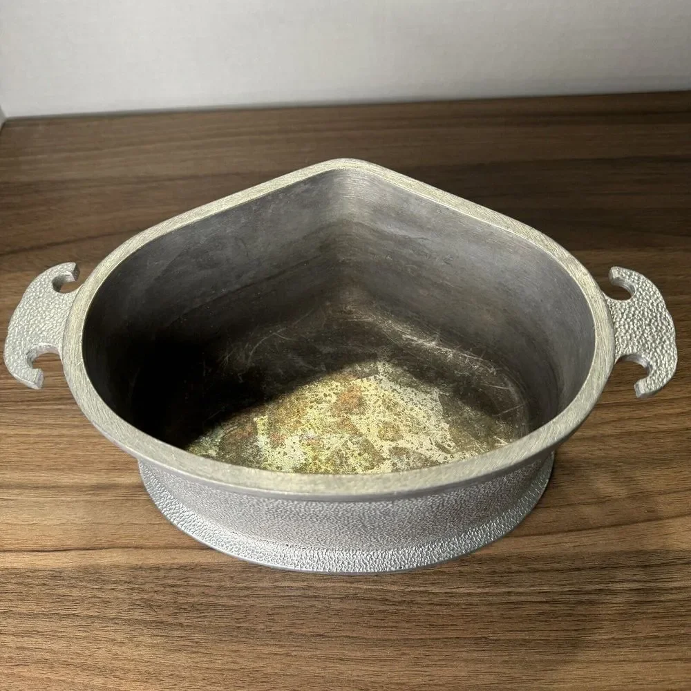 Vintage Guardian Service Ware Heavy Aluminum Roasting Pan Triangle‎ Heart No Lid